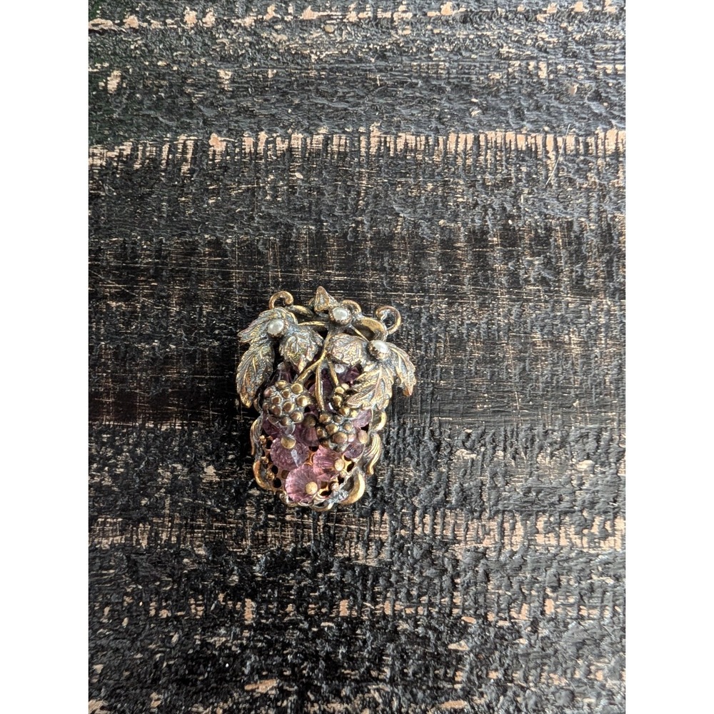 Vintage Park Lane Pink Purple Cluster Rhinestones Grapes Vine Brooch Pin